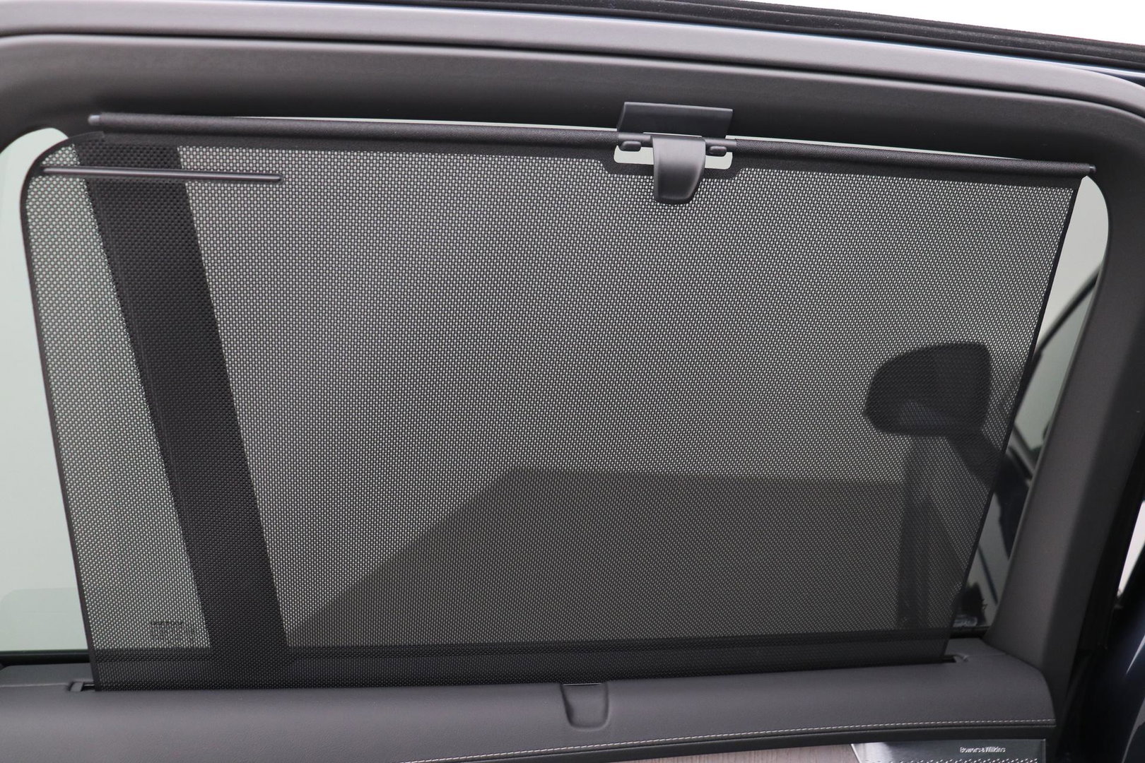 Volvo XC90 T8 Ultra Dark | Bowers&Wilkins | Luchtvering | Panoramadak | Trekhaak | 360° Camera | Massage | Head-Up | 22 Inch