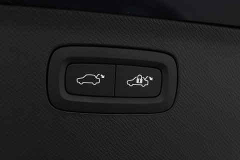 Volvo XC90 T8 Ultra Dark | Bowers&Wilkins | Luchtvering | Panoramadak | Trekhaak | 360° Camera | Massage | Head-Up | 22 Inch