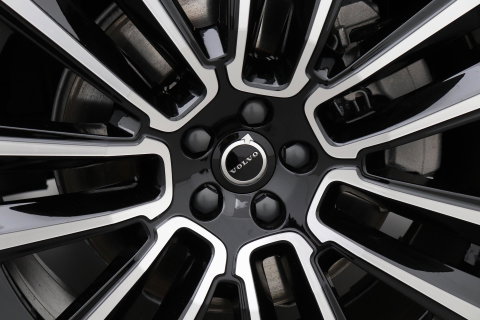 Volvo XC90 T8 Ultra Dark | Bowers&Wilkins | Luchtvering | Panoramadak | Trekhaak | 360° Camera | Massage | Head-Up | 22 Inch