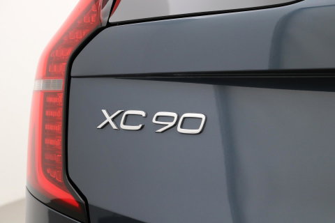 Volvo XC90 T8 Ultra Dark | Bowers&Wilkins | Luchtvering | Panoramadak | Trekhaak | 360° Camera | Massage | Head-Up | 22 Inch