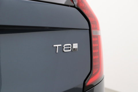 Volvo XC90 T8 Ultra Dark | Bowers&Wilkins | Luchtvering | Panoramadak | Trekhaak | 360° Camera | Massage | Head-Up | 22 Inch
