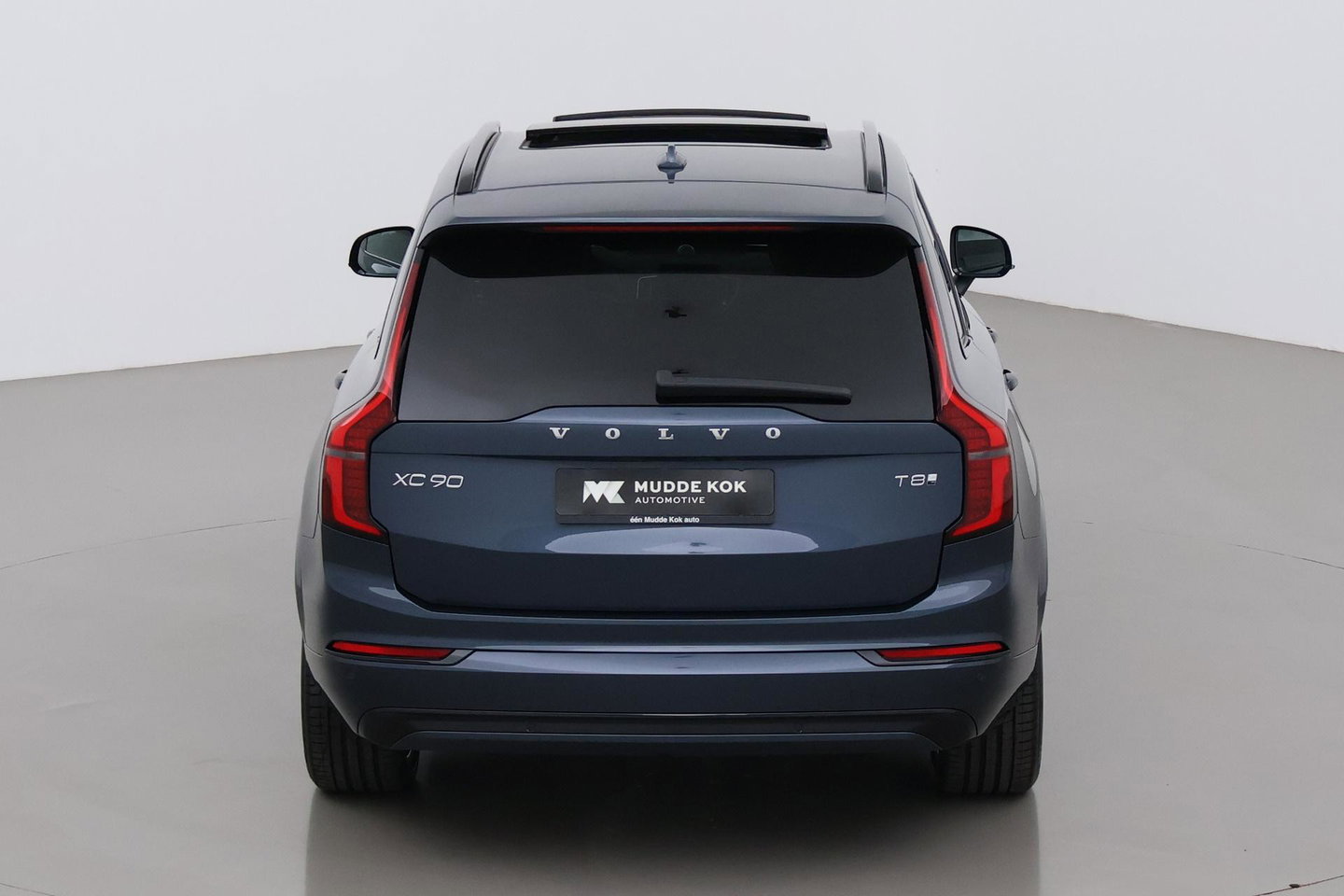 Volvo XC90 T8 Ultra Dark | Bowers&Wilkins | Luchtvering | Panoramadak | Trekhaak | 360° Camera | Massage | Head-Up | 22 Inch