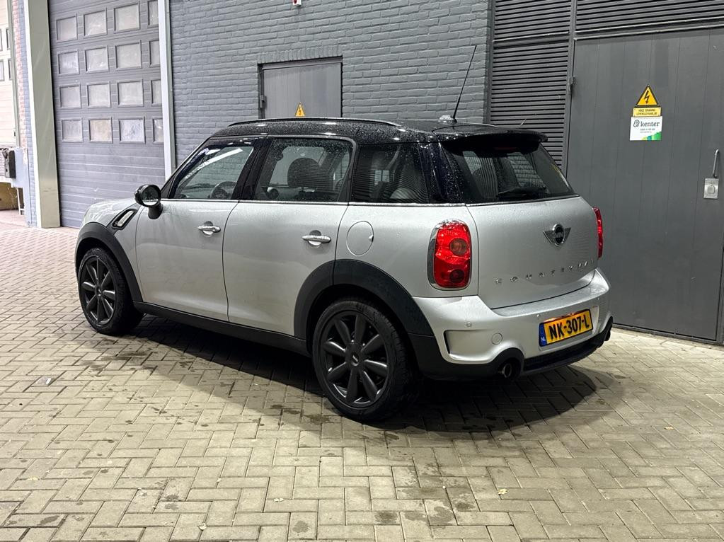 MINI Countryman 1.6 Cooper S | Panoramadak | Leder | Stoelverwarming | Cruise Control | Navigatie | Automaat | Sportstoelen | PDC