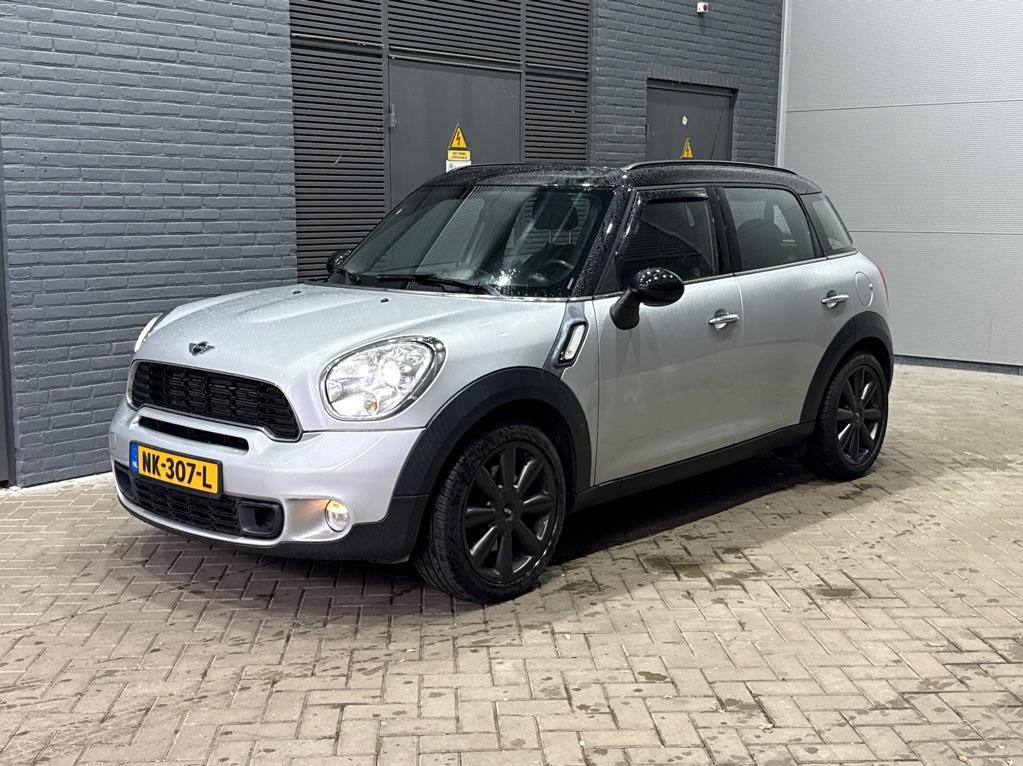 MINI Countryman 1.6 Cooper S | Panoramadak | Leder | Stoelverwarming | Cruise Control | Navigatie | Automaat | Sportstoelen | PDC