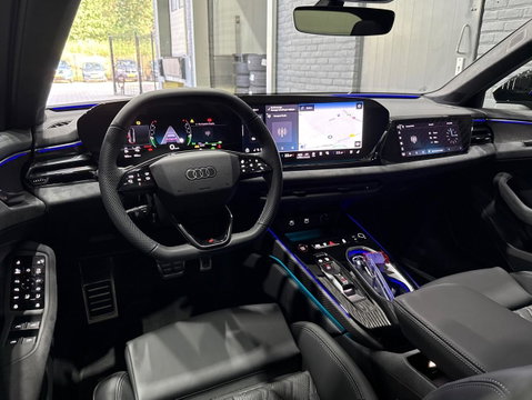 Audi A6 2.0 e-Hybrid Quattro S Edition Competition Bang&Olufsen | Luchtvering | Panoramadak | Trekhaak | Massage+Ventilatie | Head-Up | ACC | 21 Inch