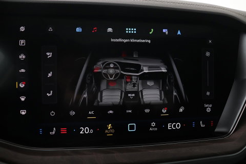 Volkswagen Touareg 3.0 TSi eHybrid 4MOTION Elegance | Luchtvering | Trekhaak | Panoramadak | Head-Up | 360 Camera | Ventilatie | Stoel+Stuurverwarming