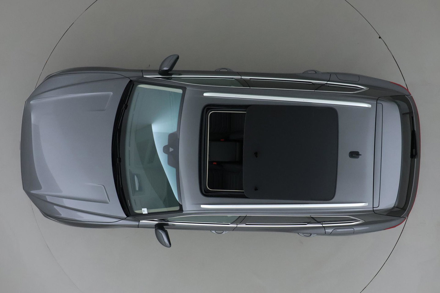 Volkswagen Touareg 3.0 TSi eHybrid 4MOTION Elegance | Luchtvering | Trekhaak | Panoramadak | Head-Up | 360 Camera | Ventilatie | Stoel+Stuurverwarming