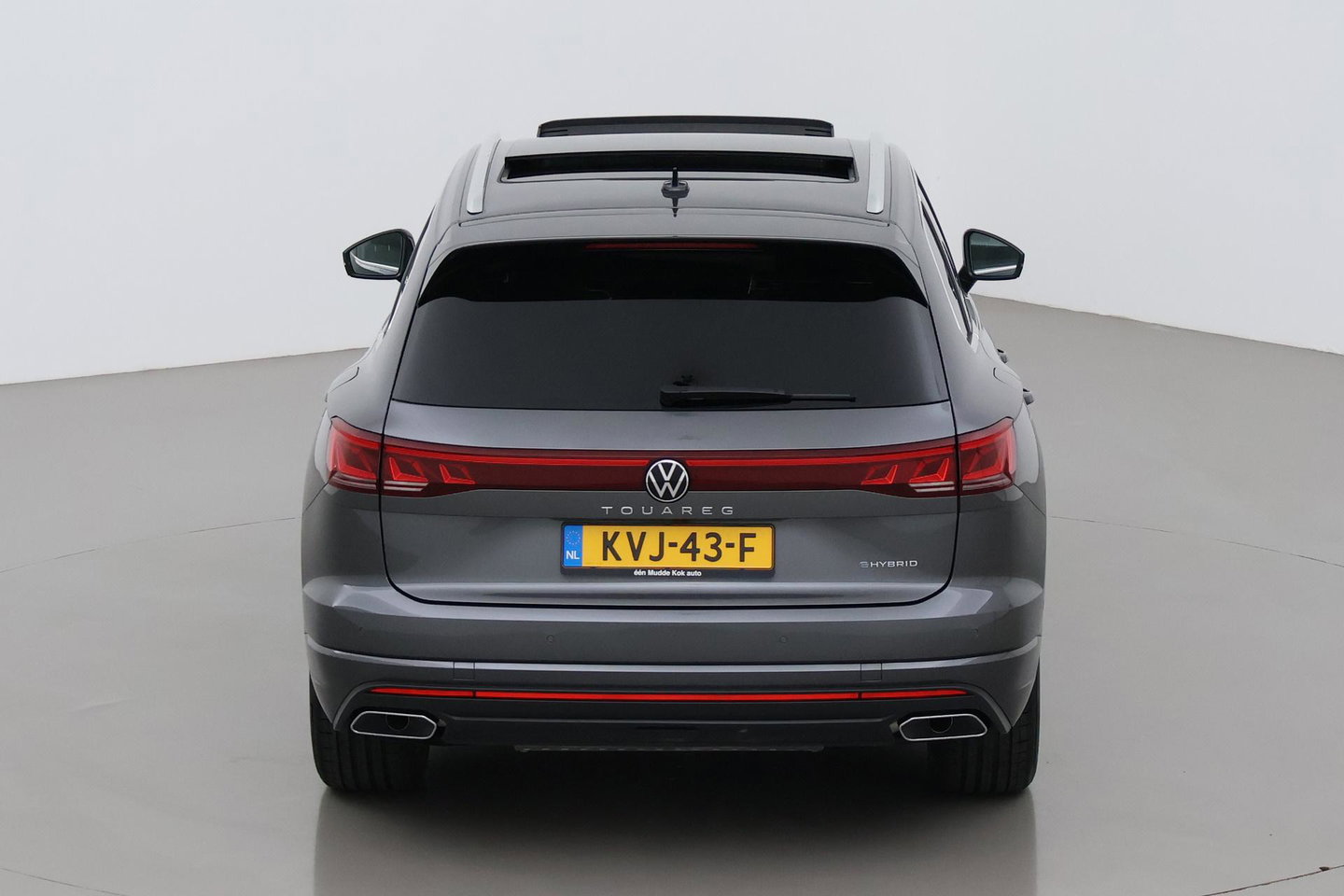 Volkswagen Touareg 3.0 TSi eHybrid 4MOTION Elegance | Luchtvering | Trekhaak | Panoramadak | Head-Up | 360 Camera | Ventilatie | Stoel+Stuurverwarming