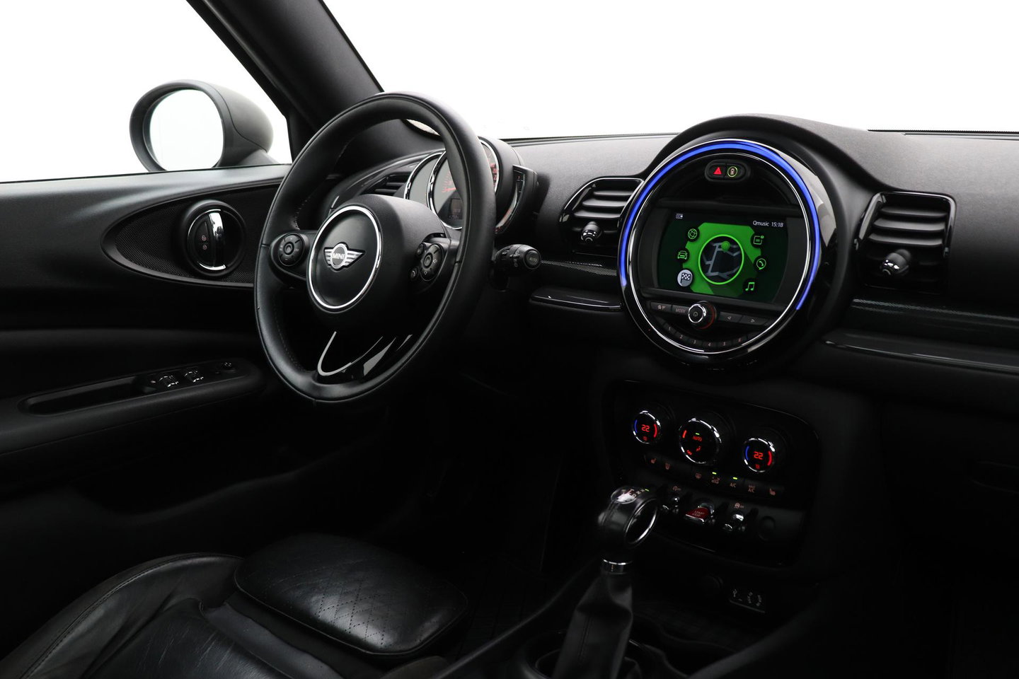 MINI Clubman 1.5 One D Chili Serious Business | Panoramadak | Automaat | Navigatie | Cruise Control | Airco | PDC | MINI Connected