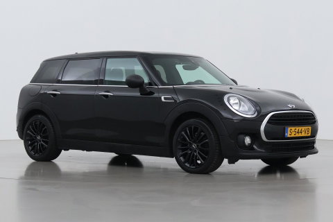 MINI Clubman 1.5 One D Chili Serious Business | Panoramadak | Automaat | Navigatie | Cruise Control | Airco | PDC | MINI Connected
