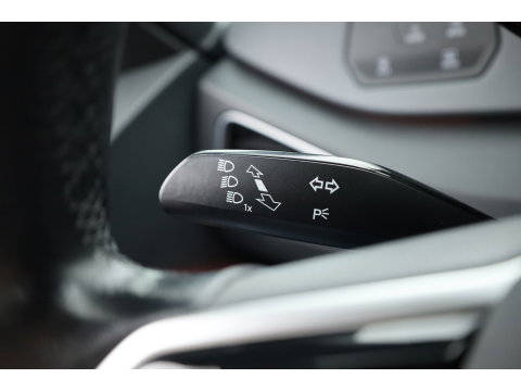 Volkswagen ID.3 Pro 58 kWh | Rijklaar! | Adapt. Cruise | Navi |  Apple CarPlay & Android Auto | Stoelverw. | DAB