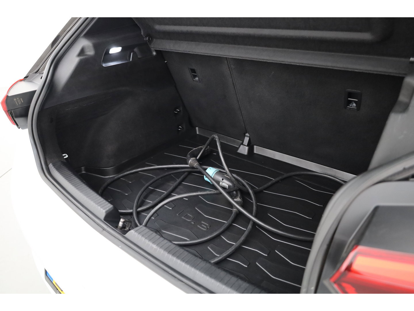Volkswagen ID.3 Pro 58 kWh | Rijklaar! | Adapt. Cruise | Navi |  Apple CarPlay & Android Auto | Stoelverw. | DAB