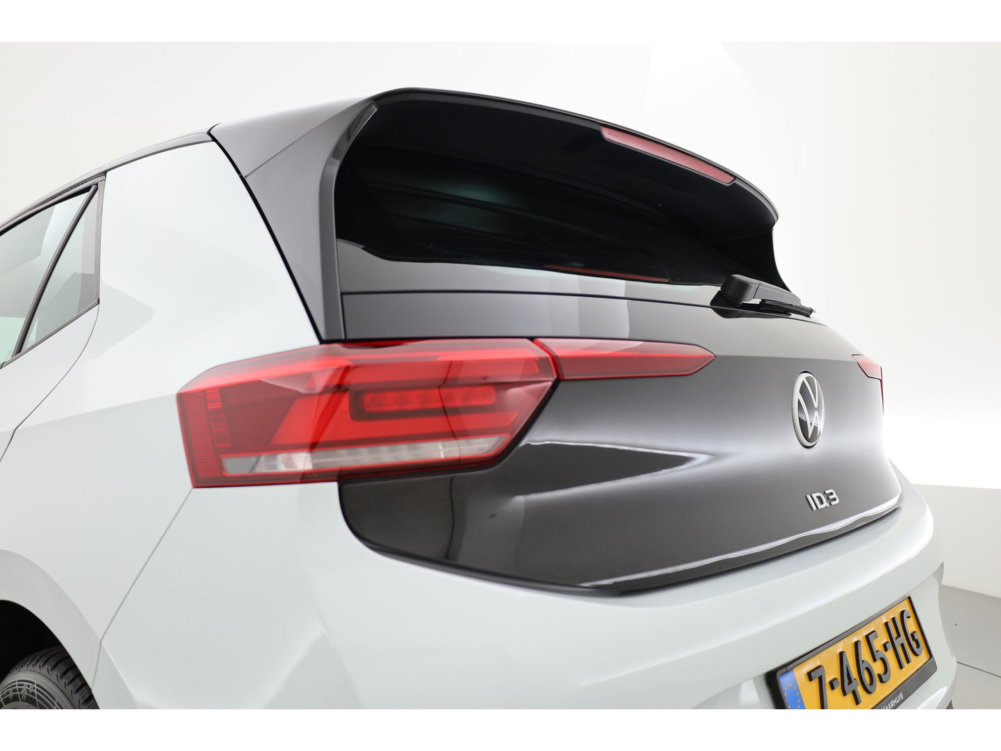 Volkswagen ID.3 Pro 58 kWh | Rijklaar! | Adapt. Cruise | Navi |  Apple CarPlay & Android Auto | Stoelverw. | DAB