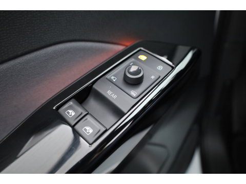 Volkswagen ID.3 Pro 58 kWh | Rijklaar! | Adapt. Cruise | Navi |  Apple CarPlay & Android Auto | Stoelverw. | DAB
