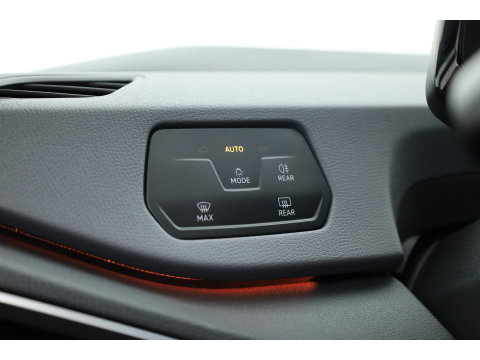 Volkswagen ID.3 Pro 58 kWh | Rijklaar! | Adapt. Cruise | Navi |  Apple CarPlay & Android Auto | Stoelverw. | DAB