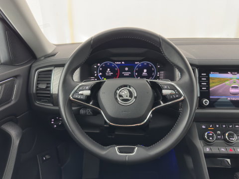 Škoda Kodiaq 1.5 TSI Business Edition [7-Pers.] (INCL.BTW) Aut. *LEATHER-FABRIC | FULL-LED | DIGI-COCKPIT | ADAPTIVE-CRUISE | HEATED-COMFORTSEATS | CAMERA | KEYLESS | NAVI-FULLMAP | AMBIENT-LIGHT | DAB+ | SHIFT-PADDLES | ECC | PDC | 19''AL