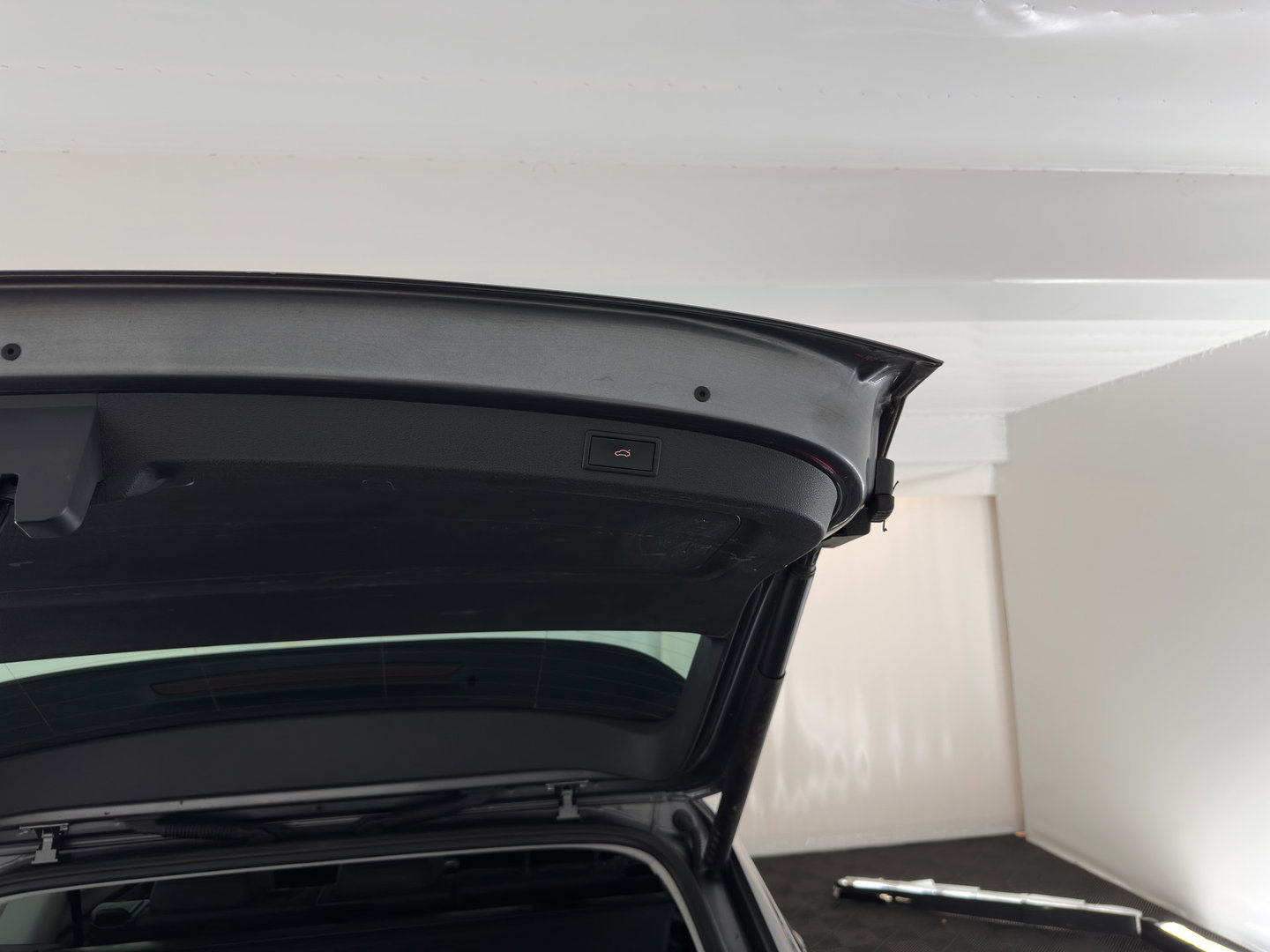 Škoda Kodiaq 1.5 TSI Business Edition [7-Pers.] (INCL.BTW) Aut. *LEATHER-FABRIC | FULL-LED | DIGI-COCKPIT | ADAPTIVE-CRUISE | HEATED-COMFORTSEATS | CAMERA | KEYLESS | NAVI-FULLMAP | AMBIENT-LIGHT | DAB+ | SHIFT-PADDLES | ECC | PDC | 19''AL