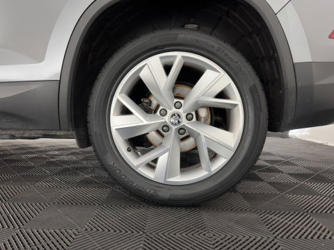 Škoda Kodiaq 1.5 TSI Business Edition [7-Pers.] (INCL.BTW) Aut. *LEATHER-FABRIC | FULL-LED | DIGI-COCKPIT | ADAPTIVE-CRUISE | HEATED-COMFORTSEATS | CAMERA | KEYLESS | NAVI-FULLMAP | AMBIENT-LIGHT | DAB+ | SHIFT-PADDLES | ECC | PDC | 19''AL
