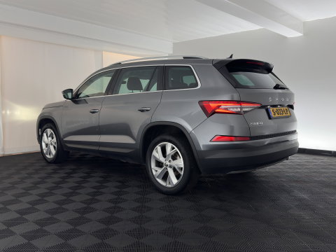 Škoda Kodiaq 1.5 TSI Business Edition [7-Pers.] (INCL.BTW) Aut. *LEATHER-FABRIC | FULL-LED | DIGI-COCKPIT | ADAPTIVE-CRUISE | HEATED-COMFORTSEATS | CAMERA | KEYLESS | NAVI-FULLMAP | AMBIENT-LIGHT | DAB+ | SHIFT-PADDLES | ECC | PDC | 19''AL