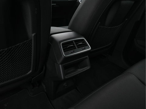 Audi e-tron 55 Quattro Edition 95 kWh [3-Fase-11kW] {SoH-95%} (INCL-BTW) *HEATPUMP | FULL-LED | HEATED-COMFORTSEATS | DIGI-COCKPIT | NAVI-FULLMAP | CAMERA | DAB+ | ECC | PDC | CRUISE | 20''ALU*
