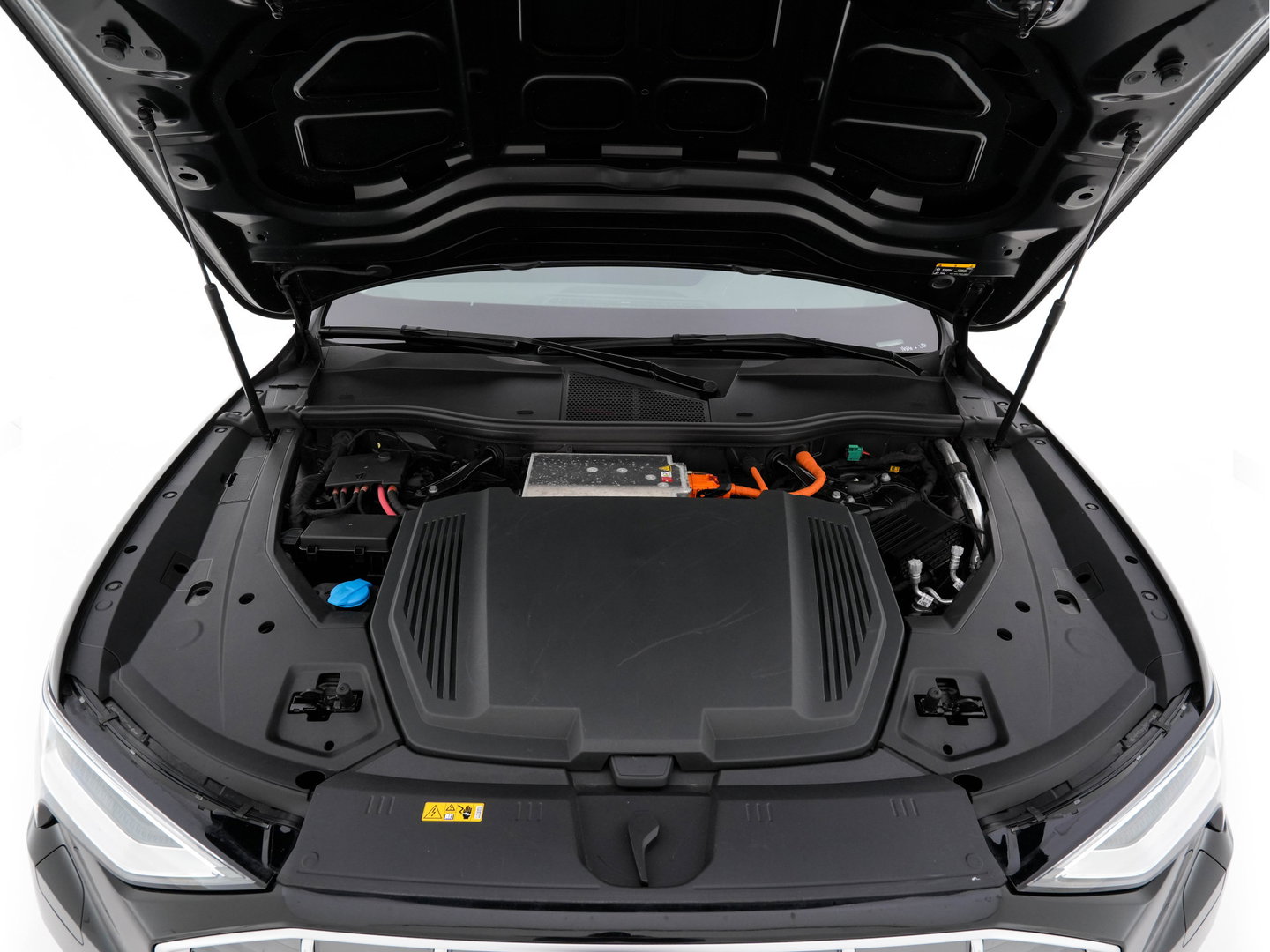 Audi e-tron 55 Quattro Edition 95 kWh [3-Fase-11kW] {SoH-95%} (INCL-BTW) *HEATPUMP | FULL-LED | HEATED-COMFORTSEATS | DIGI-COCKPIT | NAVI-FULLMAP | CAMERA | DAB+ | ECC | PDC | CRUISE | 20''ALU*