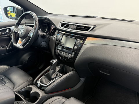 Nissan QASHQAI 1.3 DIG-T Tekna + Panoramadak Full-led Leder