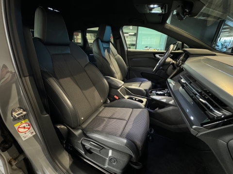 Audi Q4 e-tron 40 S Line 77 kWh Sfeer|CarPlay|Keyless|Night
