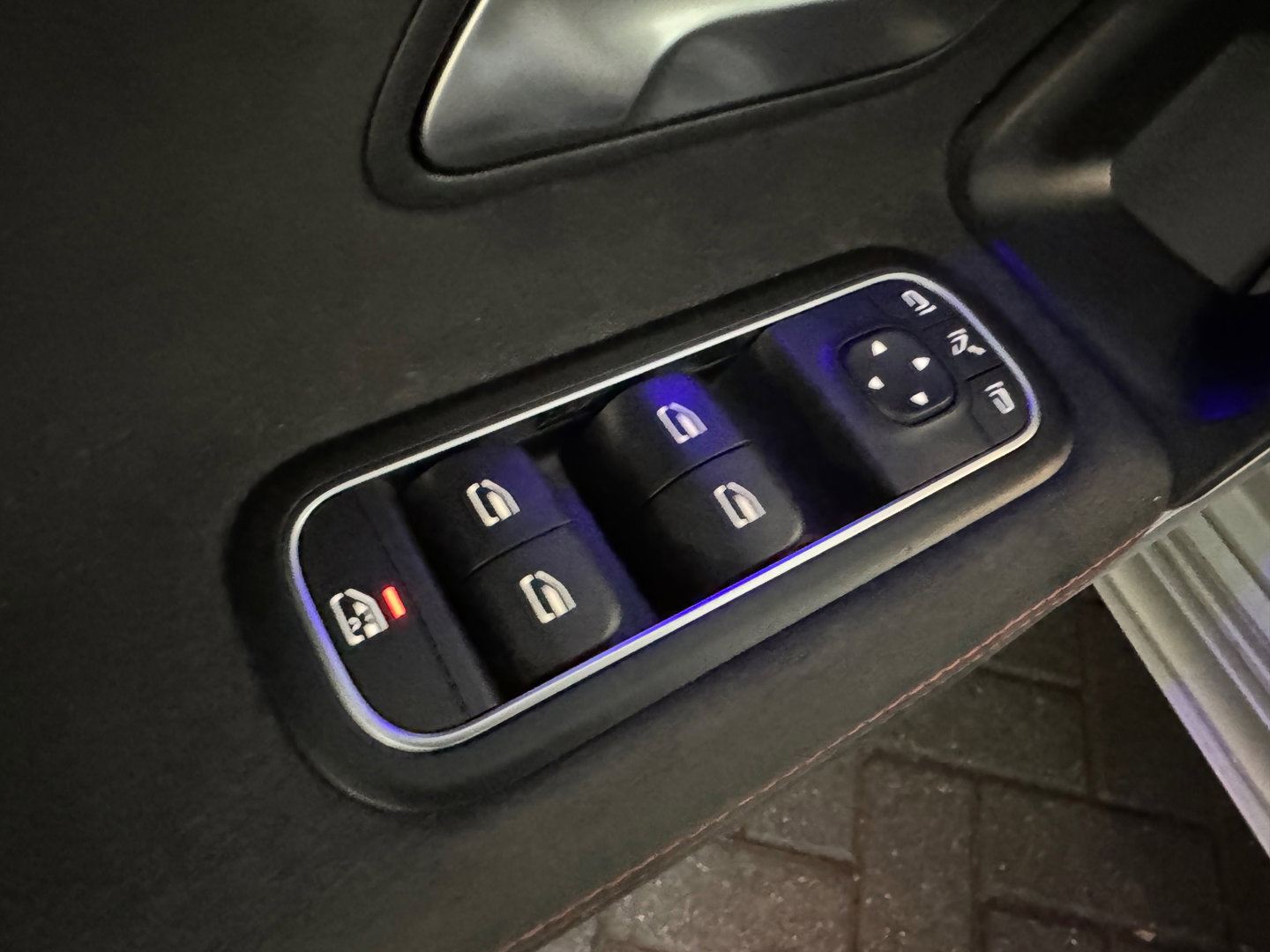 Mercedes-Benz A-Klasse 180 Business Solution AMG Pano|Stoelverwarming|Camera|Lane Assist|BlindSpot
