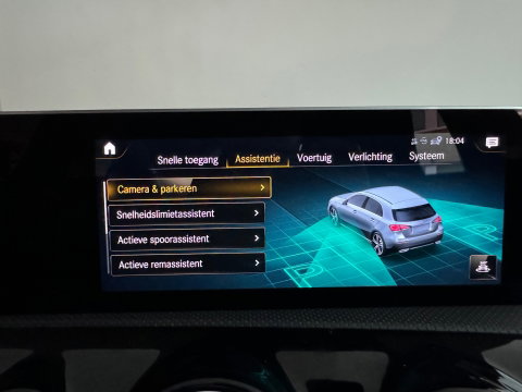 Mercedes-Benz A-Klasse 180 Business Solution AMG Pano|Stoelverwarming|Camera|Lane Assist|BlindSpot
