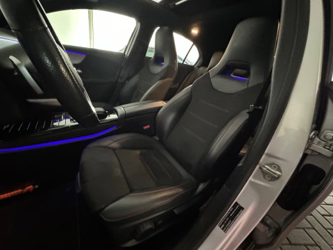 Mercedes-Benz A-Klasse 180 Business Solution AMG Pano|Stoelverwarming|Camera|Lane Assist|BlindSpot