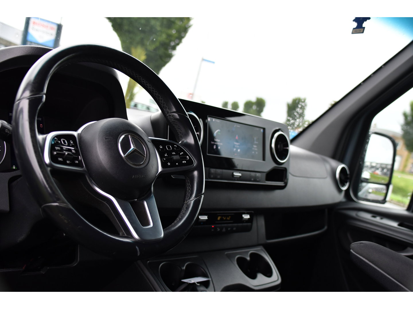 Mercedes-Benz Sprinter 314 2.2 CDI L2H2 PB Edition 360 Camera, Carplay, Cruise, LED, 10,5'' Mbux, Automaat, 143pk, Geveerde Stoel, NAVI, Uniek!