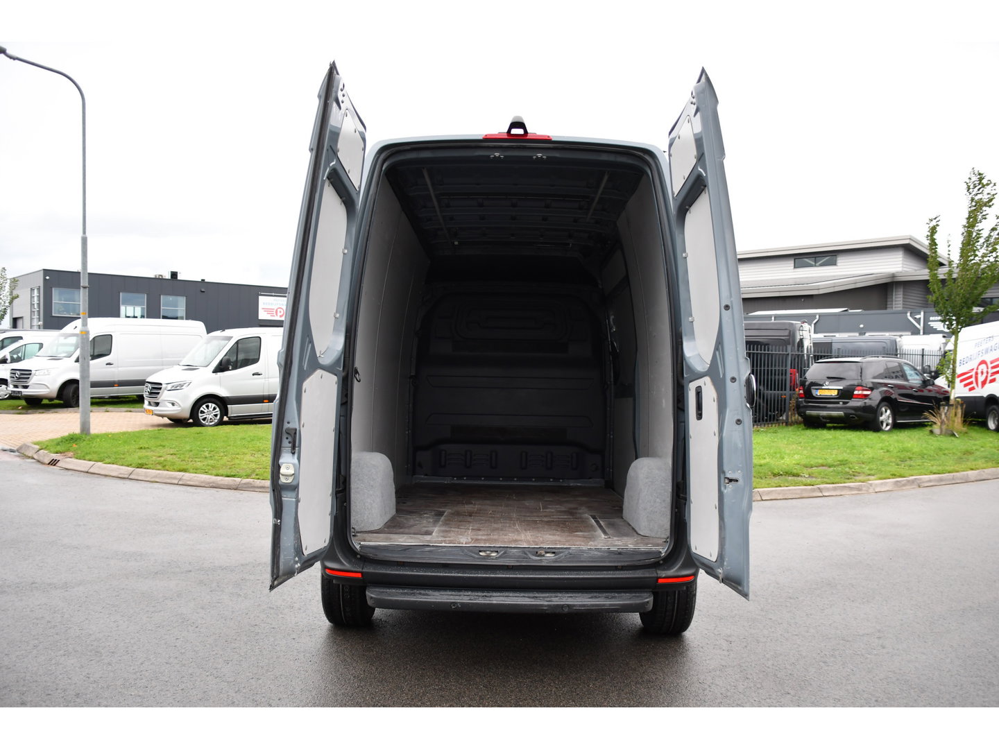 Mercedes-Benz Sprinter 314 2.2 CDI L2H2 PB Edition 360 Camera, Carplay, Cruise, LED, 10,5'' Mbux, Automaat, 143pk, Geveerde Stoel, NAVI, Uniek!