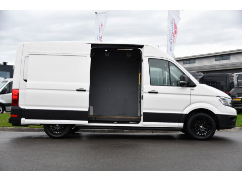 Volkswagen Crafter 35 2.0 TDI L3H3 PB Edition Adaptieve Cruise, Camera, LED, Carplay, Trekhaak, Automaat, 140pk, Sensoren, Multimedia, Uniek!