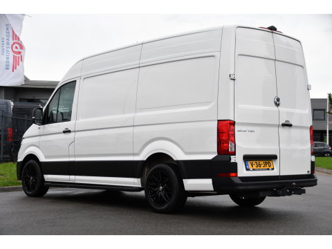 Volkswagen Crafter 35 2.0 TDI L3H3 PB Edition Adaptieve Cruise, Camera, LED, Carplay, Trekhaak, Automaat, 140pk, Sensoren, Multimedia, Uniek!