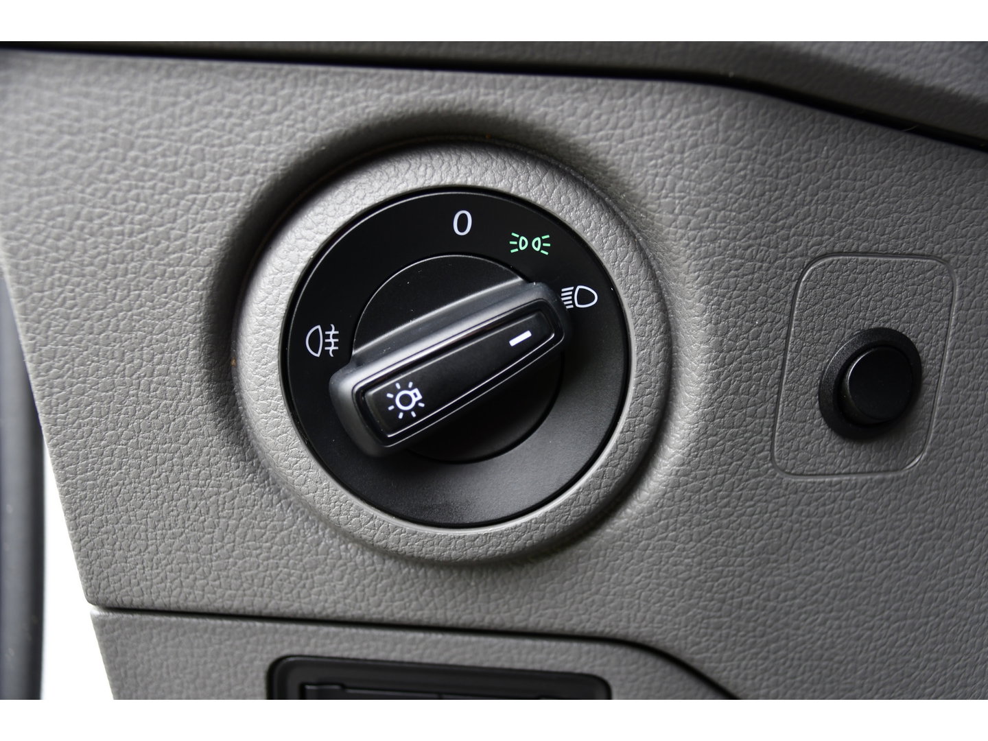 Volkswagen Crafter 35 2.0 TDI L3H3 PB Edition Adaptieve Cruise, Camera, LED, Carplay, Trekhaak, Automaat, 140pk, Sensoren, Multimedia, Uniek!
