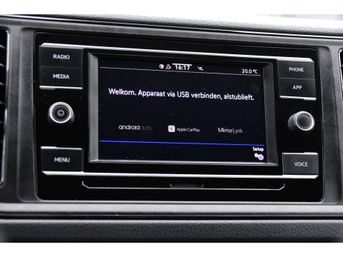 Volkswagen Crafter 35 2.0 TDI L3H3 PB Edition Adaptieve Cruise, Camera, LED, Carplay, Trekhaak, Automaat, 140pk, Sensoren, Multimedia, Uniek!