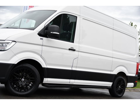Volkswagen Crafter 35 2.0 TDI L3H3 PB Edition Adaptieve Cruise, Camera, LED, Carplay, Trekhaak, Automaat, 140pk, Sensoren, Multimedia, Uniek!