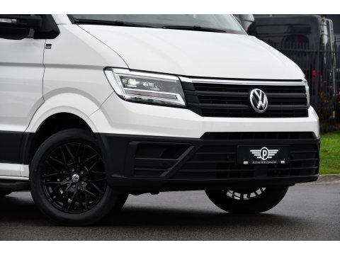 Volkswagen Crafter 35 2.0 TDI L3H3 PB Edition Adaptieve Cruise, Camera, LED, Carplay, Trekhaak, Automaat, 140pk, Sensoren, Multimedia, Uniek!