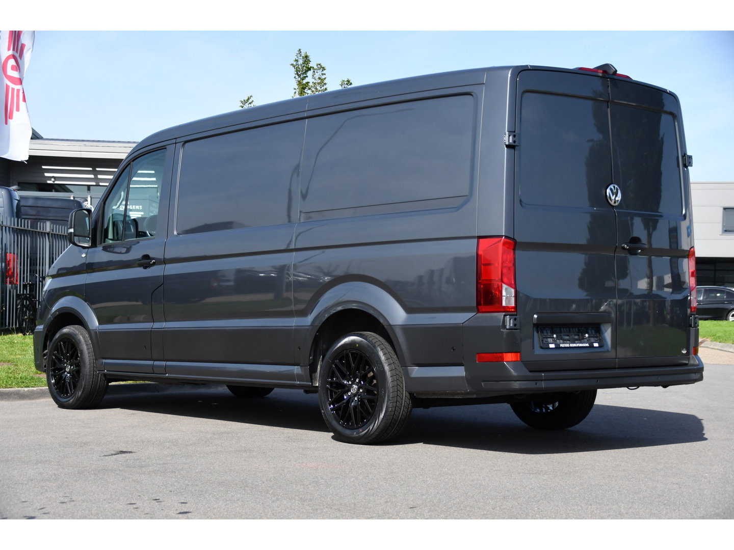 Volkswagen Crafter 35 2.0 TDI L3H2 Highline PB Edition Full Options! Adaptieve Cruise, Camera, Carplay, LED, Stuur verwarming, 177pk, Automaat, Multimedia, Stoelverwarming, Uniek!