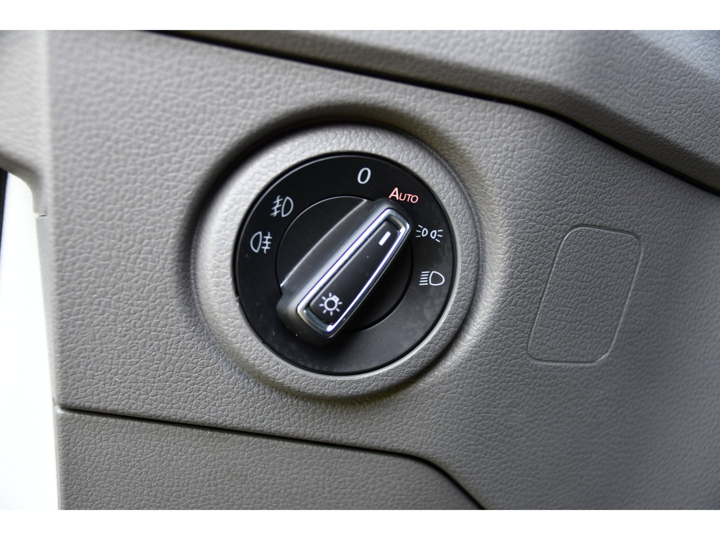 Volkswagen Crafter 35 2.0 TDI L3H2 Highline PB Edition Full Options! Adaptieve Cruise, Camera, Carplay, LED, Stuur verwarming, 177pk, Automaat, Multimedia, Stoelverwarming, Uniek!