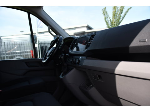Volkswagen Crafter 35 2.0 TDI L3H2 Highline PB Edition Full Options! Adaptieve Cruise, Camera, Carplay, LED, Stuur verwarming, 177pk, Automaat, Multimedia, Stoelverwarming, Uniek!