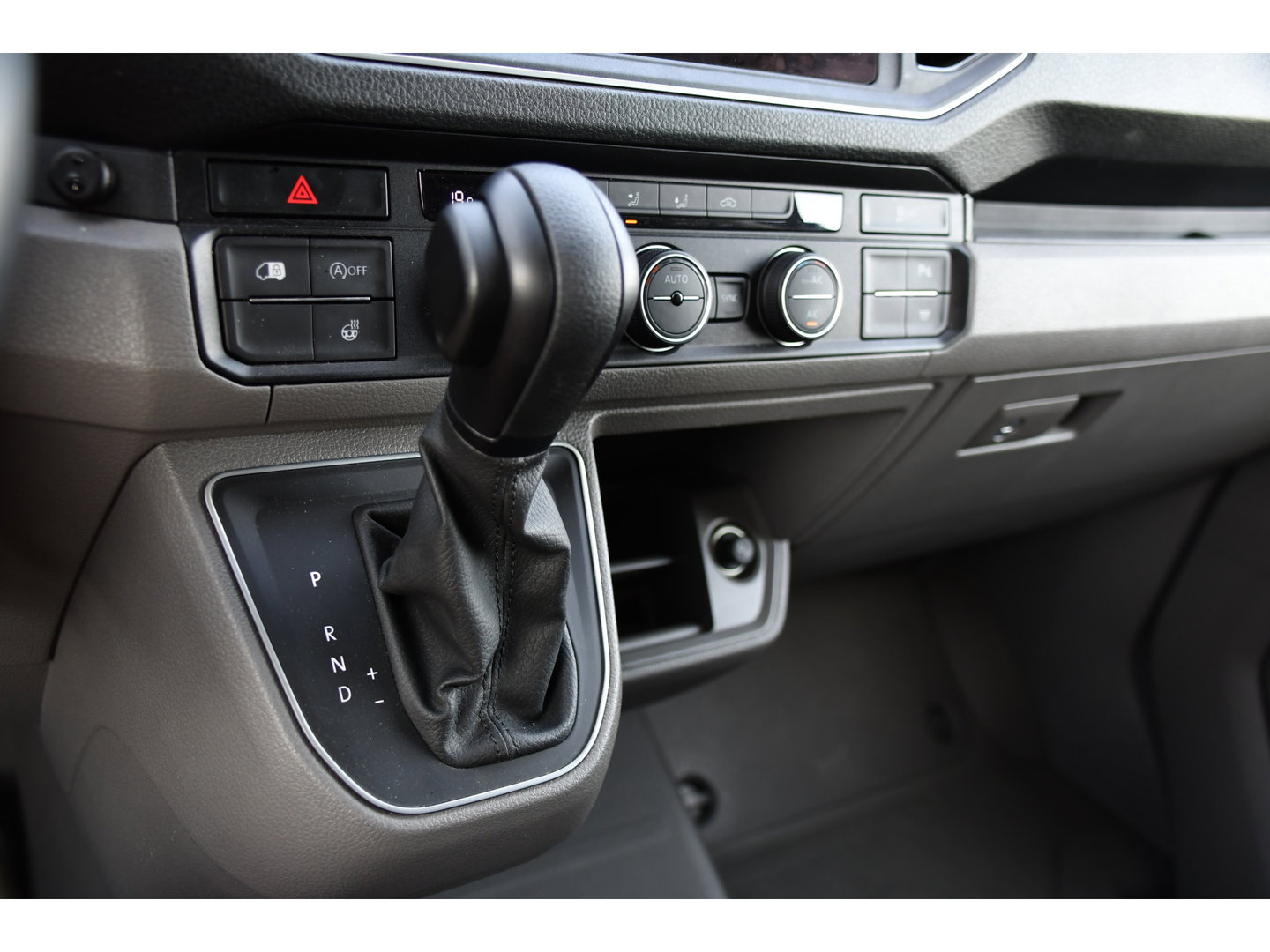 MAN TGE 3.180 35 2.0 L3H2 PB Edition MARGE! Camera, Cruise, Carplay, LED, Stuurverwarming, 177pk, Trekhaak, Automaat, Uniek!