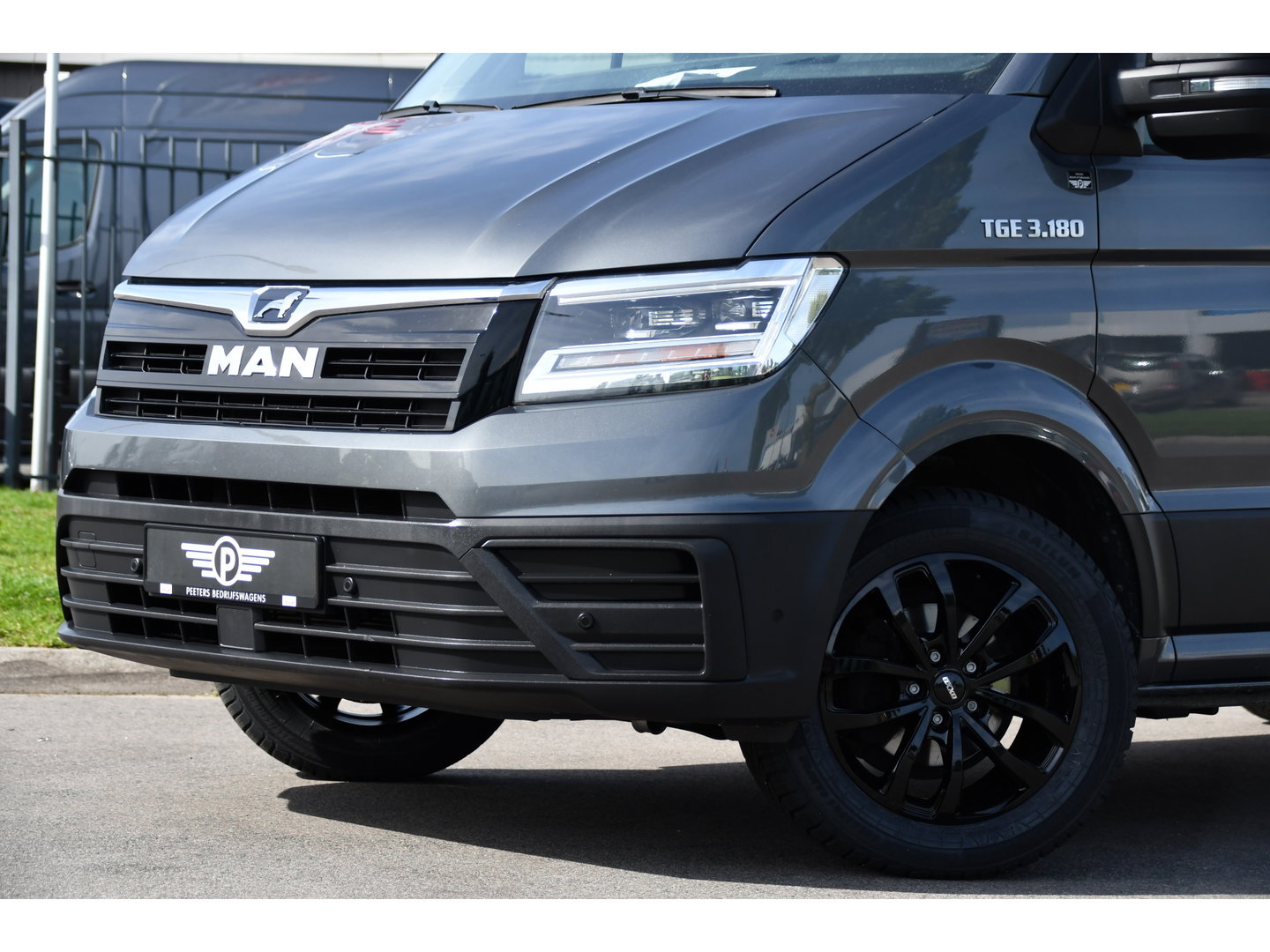 MAN TGE 3.180 35 2.0 L3H2 PB Edition MARGE! Camera, Cruise, Carplay, LED, Stuurverwarming, 177pk, Trekhaak, Automaat, Uniek!