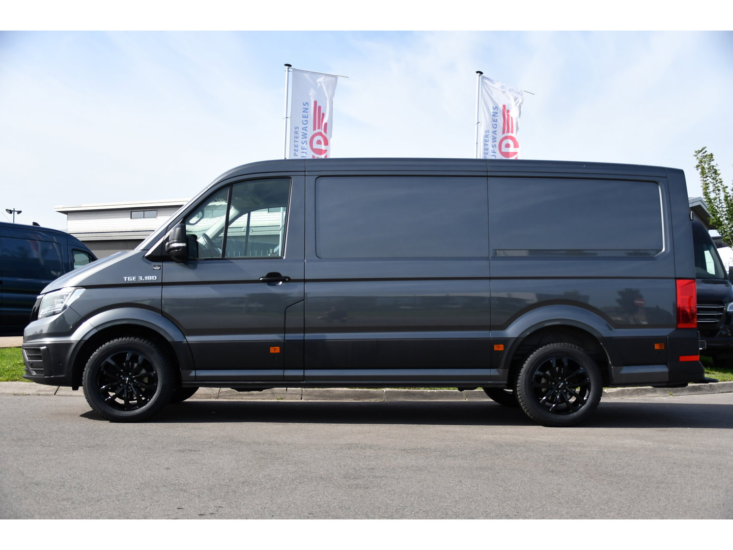 MAN TGE 3.180 35 2.0 L3H2 PB Edition MARGE! Camera, Cruise, Carplay, LED, Stuurverwarming, 177pk, Trekhaak, Automaat, Uniek!