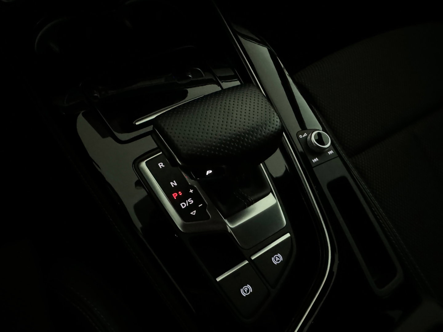 Audi A5 Sportback 40 TFSI S edition Competition Camera|Keyless|Trekhaak