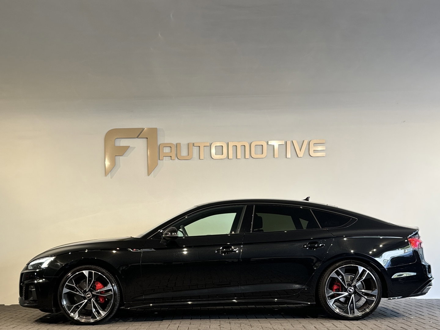 Audi A5 Sportback 40 TFSI S edition Competition Camera|Keyless|Trekhaak
