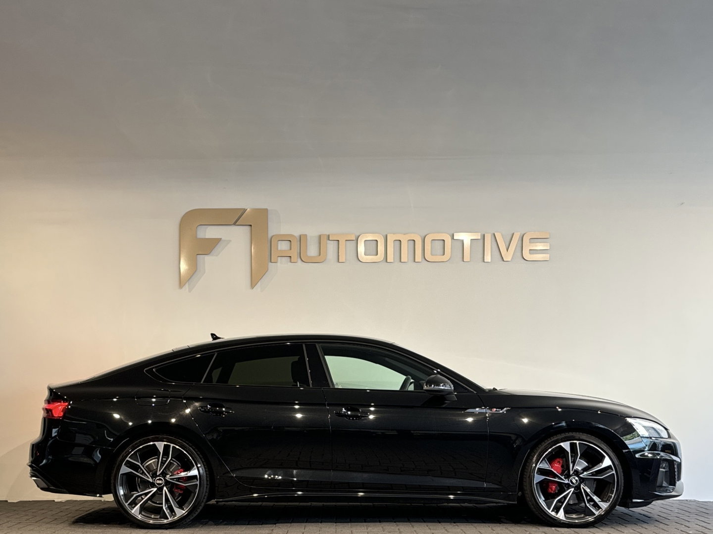 Audi A5 Sportback 40 TFSI S edition Competition Camera|Keyless|Trekhaak