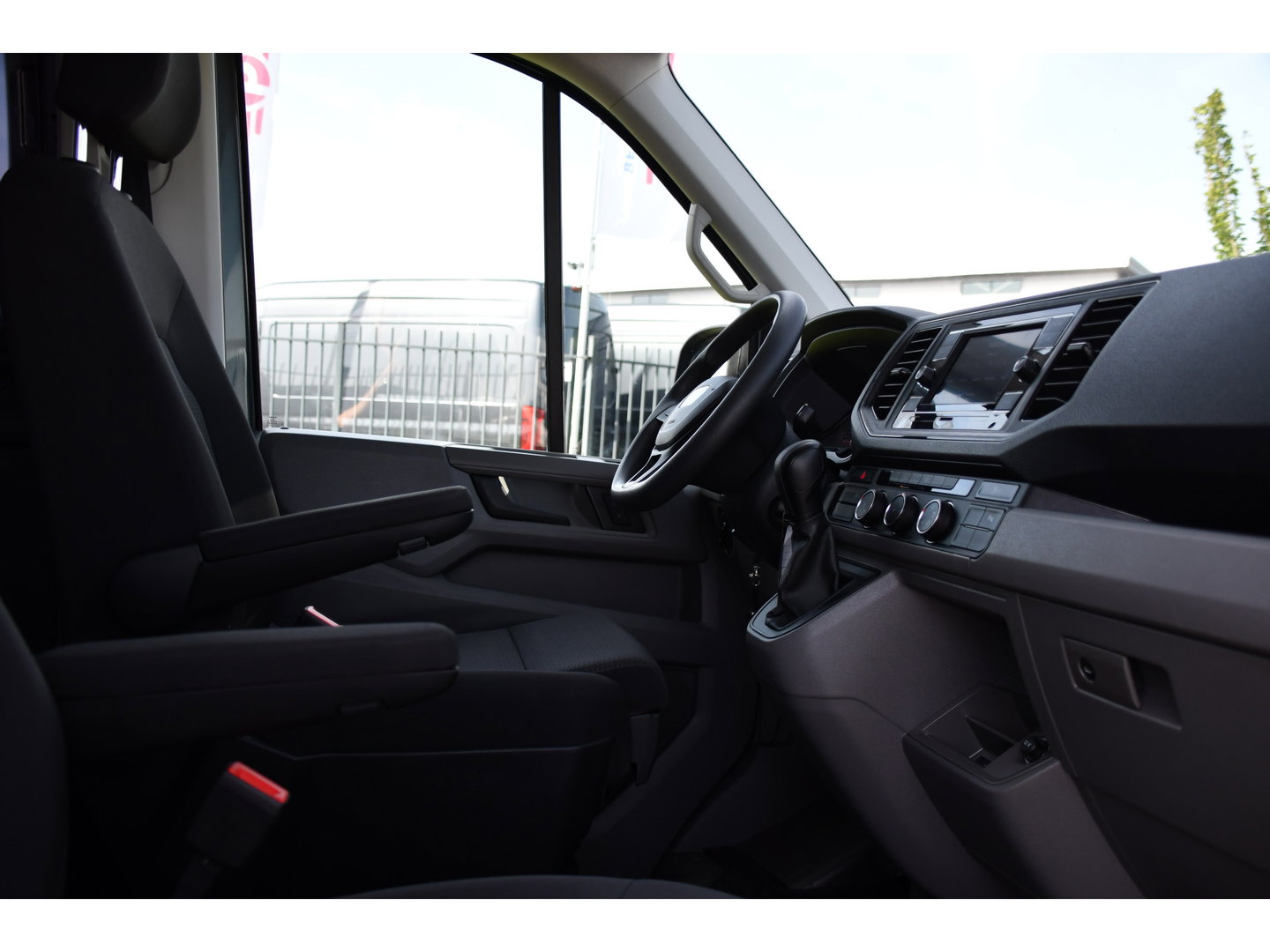 MAN TGE 3.180 35 2.0 L3H2 DC PB Edition Camera, Cruise, Carplay, LED, 177pk, Automaat, Sensoren, Multimedia, Uniek!