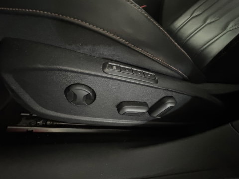 CUPRA Formentor 2.0 TSI 4DRIVE Pano|Beats|Trekhaak|Keyless|Dodehoek