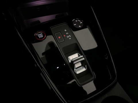 Audi RS3 Sportback 2.5 TFSI quattro Pano|Memory|HuD|B&O|Keyless|360